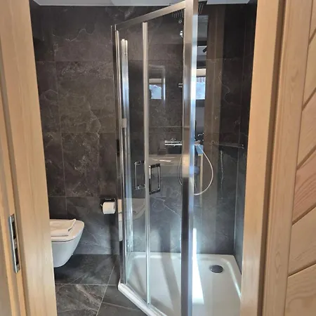 Janus Apartmán *